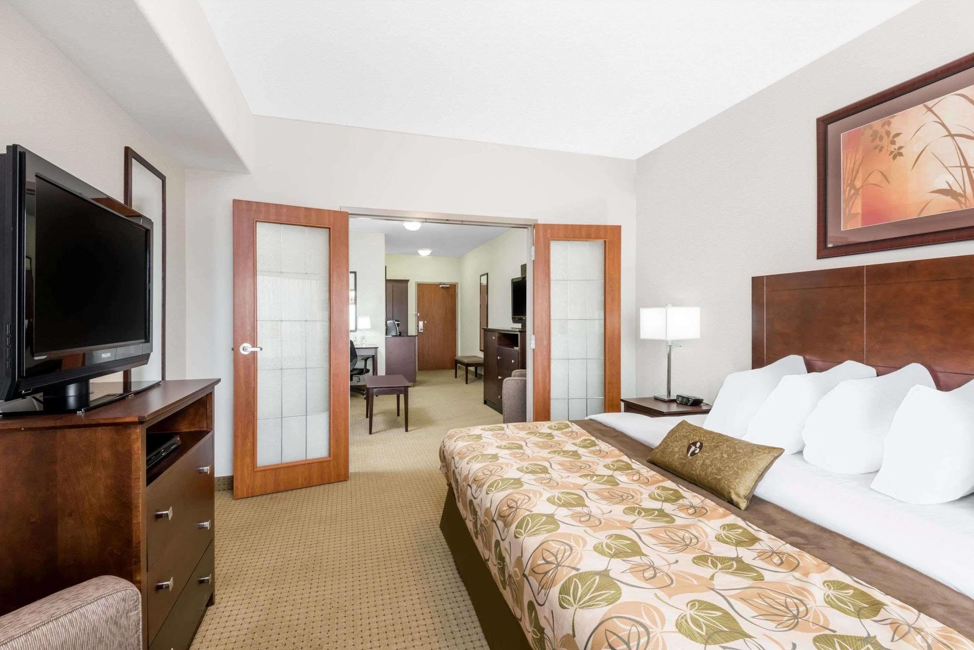 Ramada By Wyndham Olds Otel Dış mekan fotoğraf