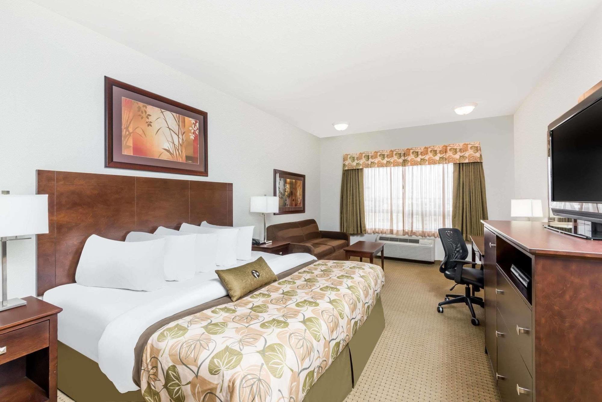 Ramada By Wyndham Olds Otel Dış mekan fotoğraf